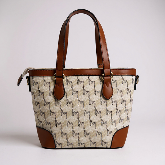Elegante Designer-inspirierte Damen-Handtasche mit braunen Lederdetails und edlem Print – geräumige Tote Bag für Alltag, Arbeit oder Shopping. Hochwertiger Look, exklusiv bei CasinoFashion in Winterthur.