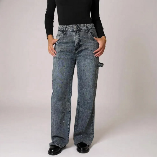 Trendige Wide Leg Damen-Jeans mit Strasssteinen – stylische High-Waist Jeans für auffällige Streetstyle- oder Party-Outfits. Exklusiv bei CasinoFashion in Winterthur.