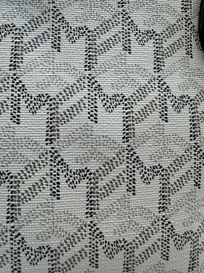 Elegante Designer-inspirierte Damen-Handtasche mit braunen Lederdetails und edlem Print – geräumige Tote Bag für Alltag, Arbeit oder Shopping. Hochwertiger Look, exklusiv bei CasinoFashion in Winterthur.